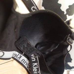 سوتین با طرح پوست گاو