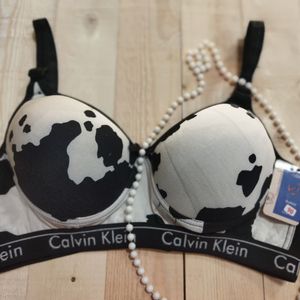 سوتین با طرح پوست گاو