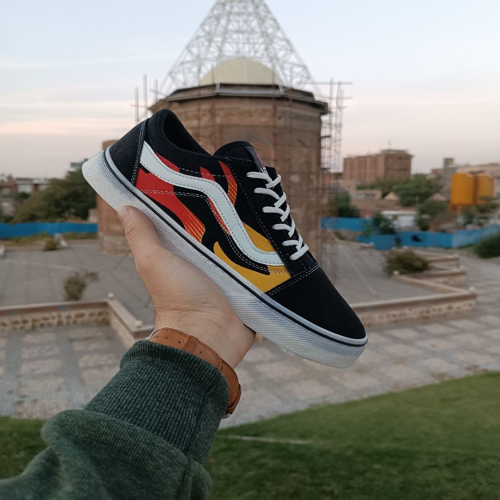 فروش اینترنتی کتونی ونس اولداسکول آتشین مردانه