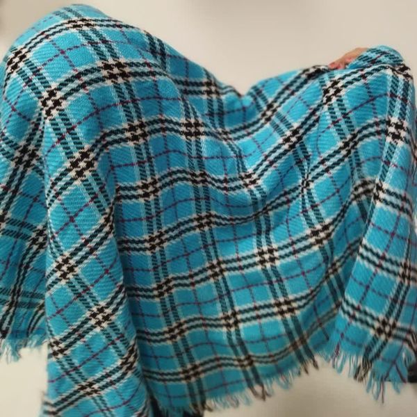 روسری نخی بافت طرح دلر