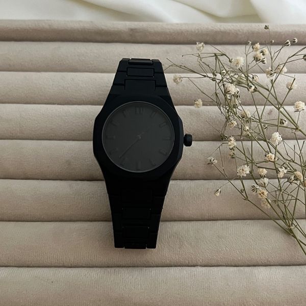 ساعت کربنی فول مشکی