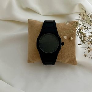 ساعت کربنی فول مشکی