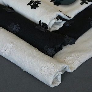 پارچه شانل گل برجسته 1168