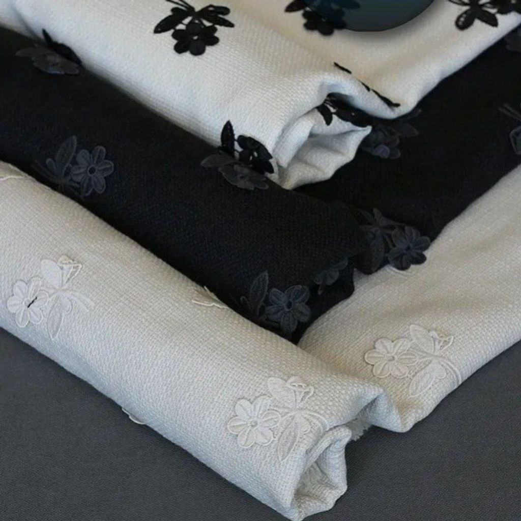 خرید اینترنتی پارچه شنل گل برجسته