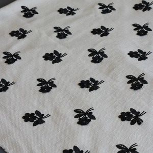 قیمت ارزان پارچه شنل گل برجسته