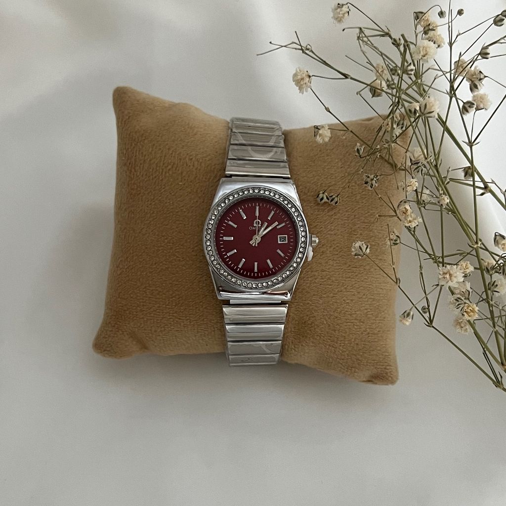 مشخصات ساعت امگا  زنانه