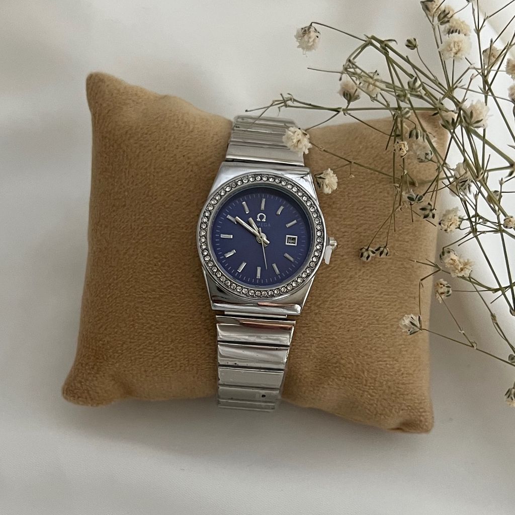 مشخصات ساعت امگا  زنانه