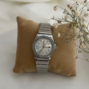 فروش اینترنتی ساعت امگا  زنانه