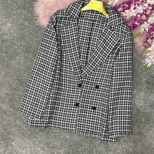 مشخصات کت چهارخونه طرح یقه انگلیسی سارینا