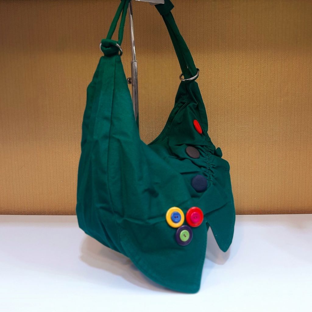 خرید انلاین کیف اسپرت دکمه‌ای سبز