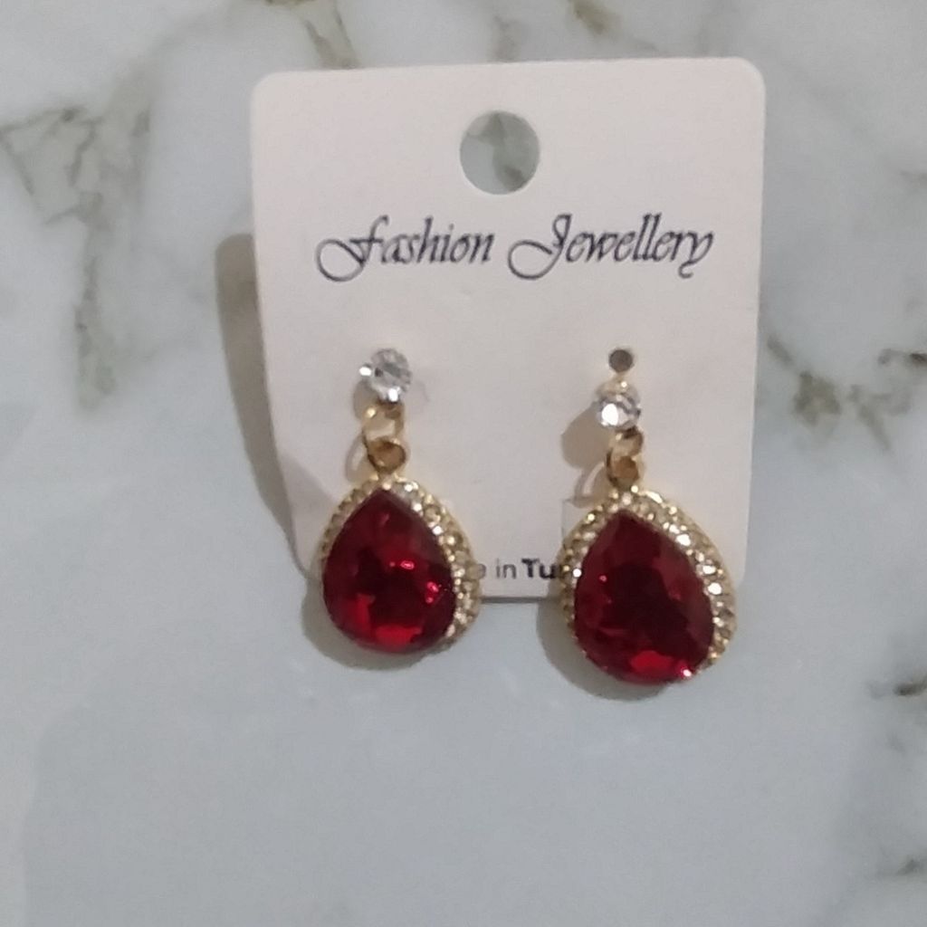 قیمت ارزان گوشواره میخی مراقبتی نگین دار ترند ترکیه