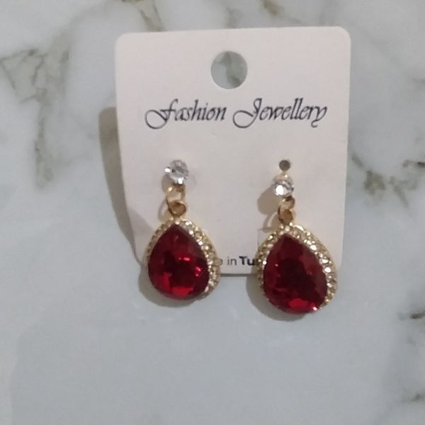 گوشواره میخی نگین دار ترند ترکیه