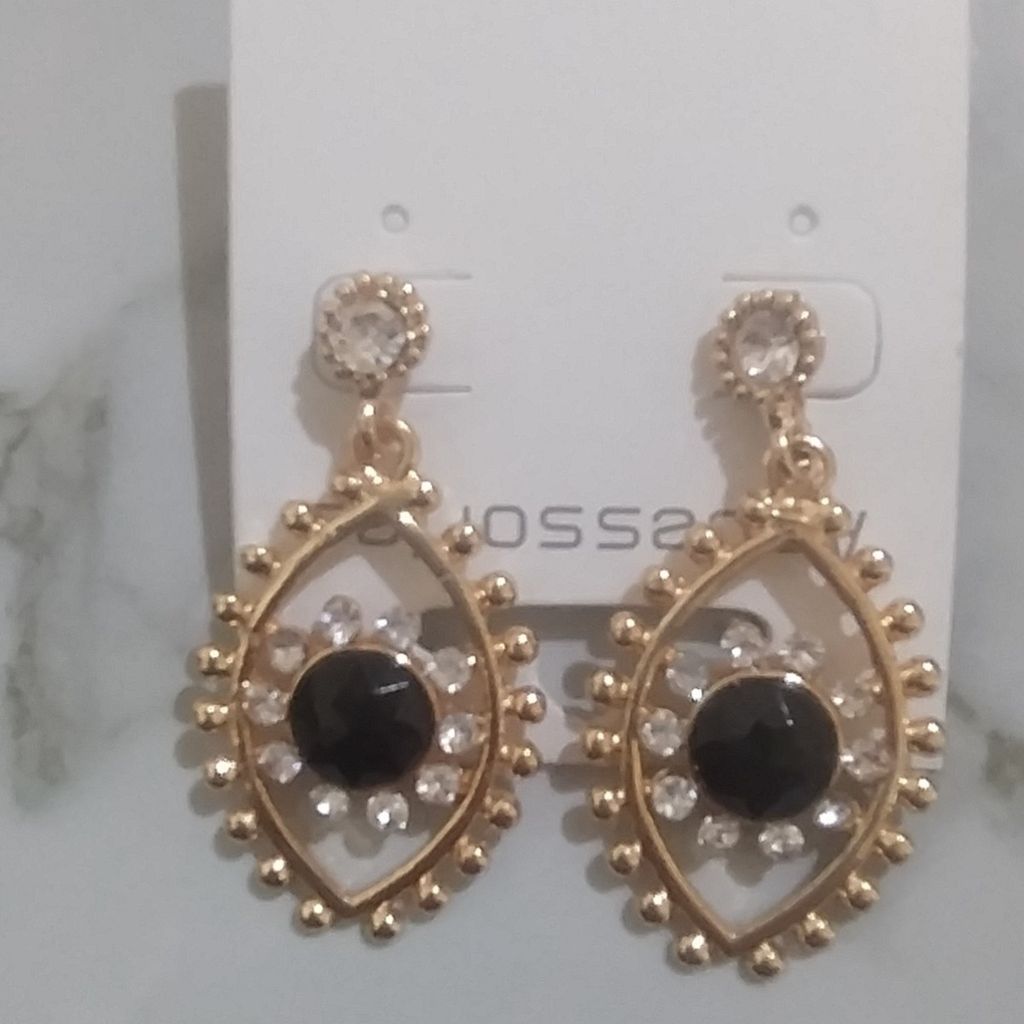 فروش اینترنتی گوشواره میخی مراقبتی نگین دار ترند ترکیه