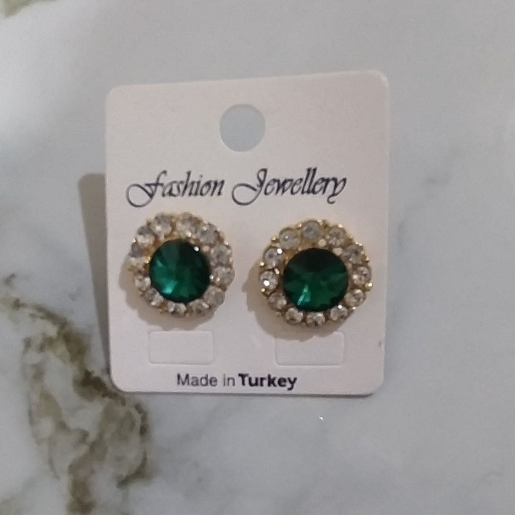 خرید آنلاین گوشواره میخی مراقبتی نگین دار ترند ترکیه