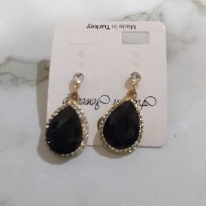 خرید انلاین گوشواره میخی مراقبتی نگین دار ترند ترکیه