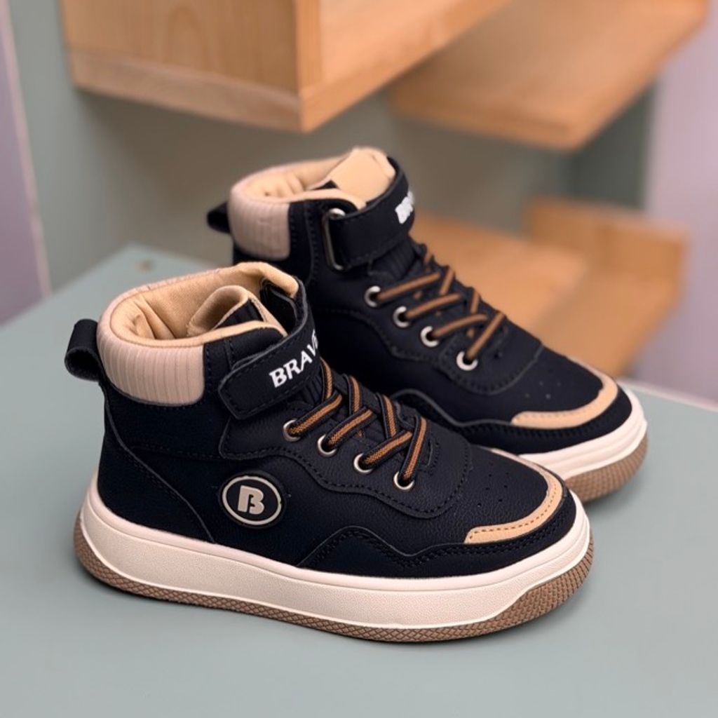 خرید اینترنتی قیمت کتونی بچگانه نیم ساق طرح Brave از AMG کد 4080502