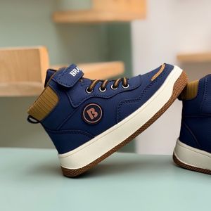 خرید اینترنتی قیمت کتونی بچگانه نیم ساق طرح Brave از AMG کد 4080502