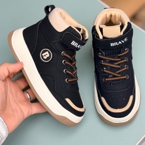 خرید اینترنتی کتونی بچگانه نیم ساق طرح Brave از AMG کد 4080502