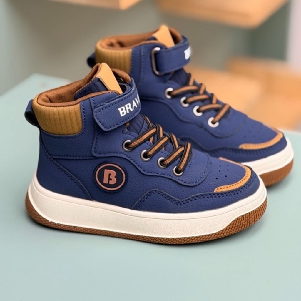 خرید آنلاین کتونی بچگانه نیم ساق طرح Brave از AMG کد 4080502