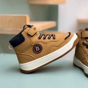 فروش اینترنتی کتونی بچگانه نیم ساق طرح Brave از AMG کد 4080502