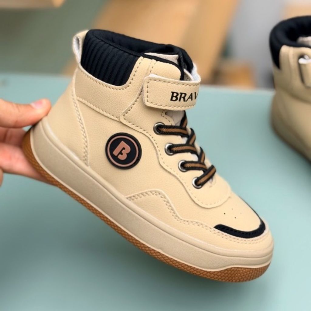 خرید انلاین کتونی بچگانه نیم ساق طرح Brave از AMG کد 4080502