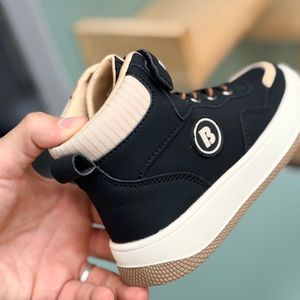 خرید اینترنتی قیمت کتونی بچگانه نیم ساق طرح Brave از AMG کد 4080502