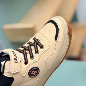 فروش اینترنتی کتونی بچگانه نیم ساق طرح Brave از AMG کد 4080502