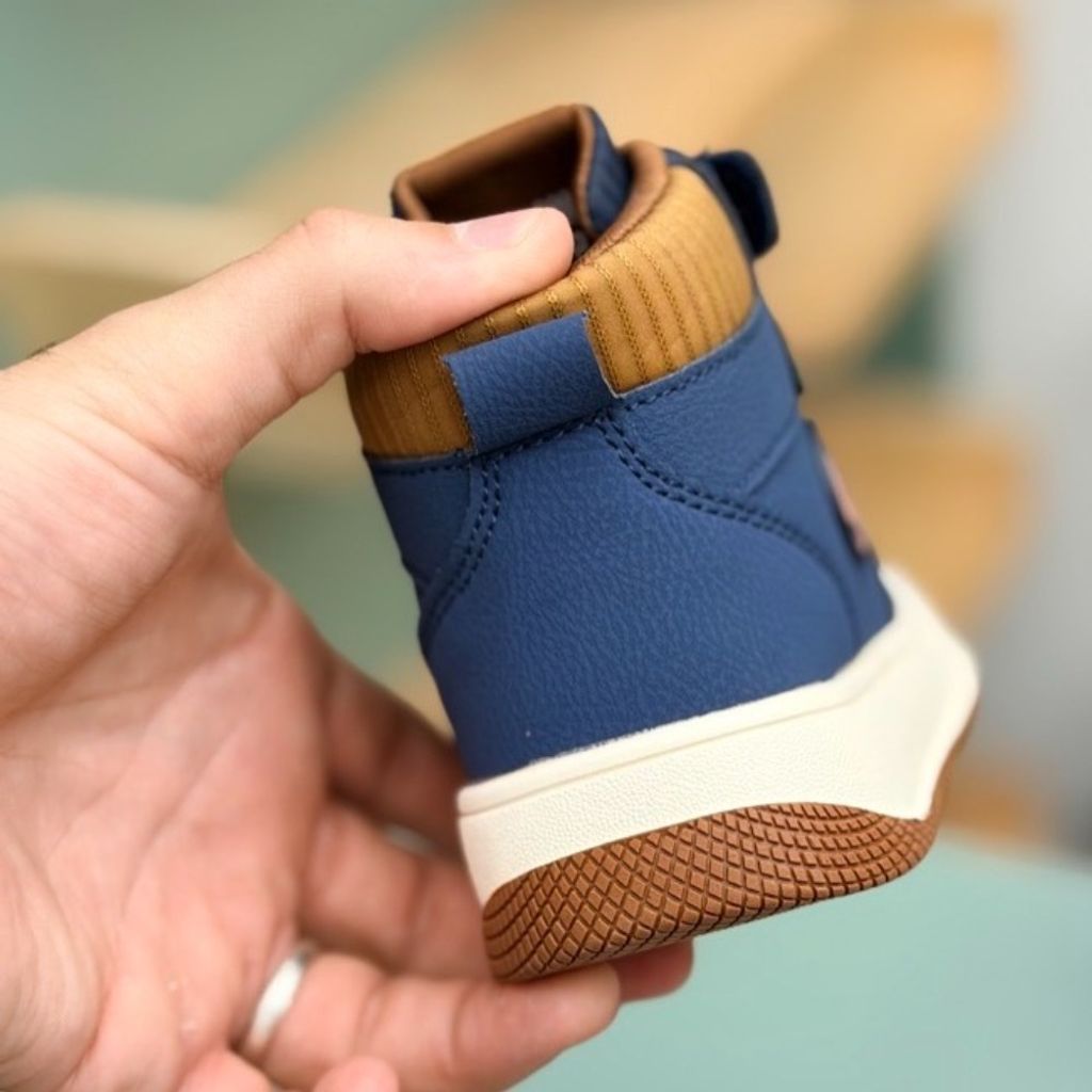 قیمت کتونی بچگانه نیم ساق طرح Brave از AMG کد 4080502