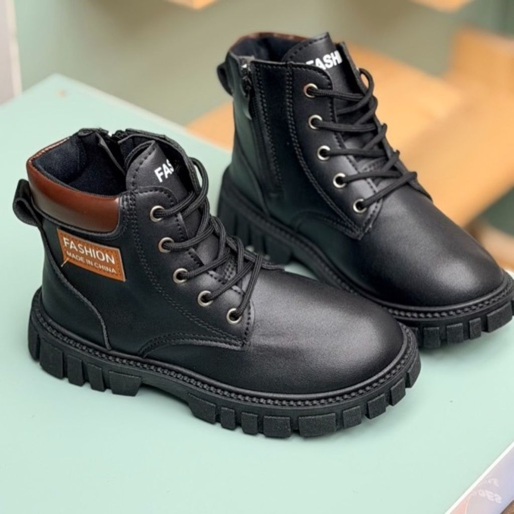 فروش اینترنتی بوت بچگانه طرح Fashion از Toobaco کد 4080503