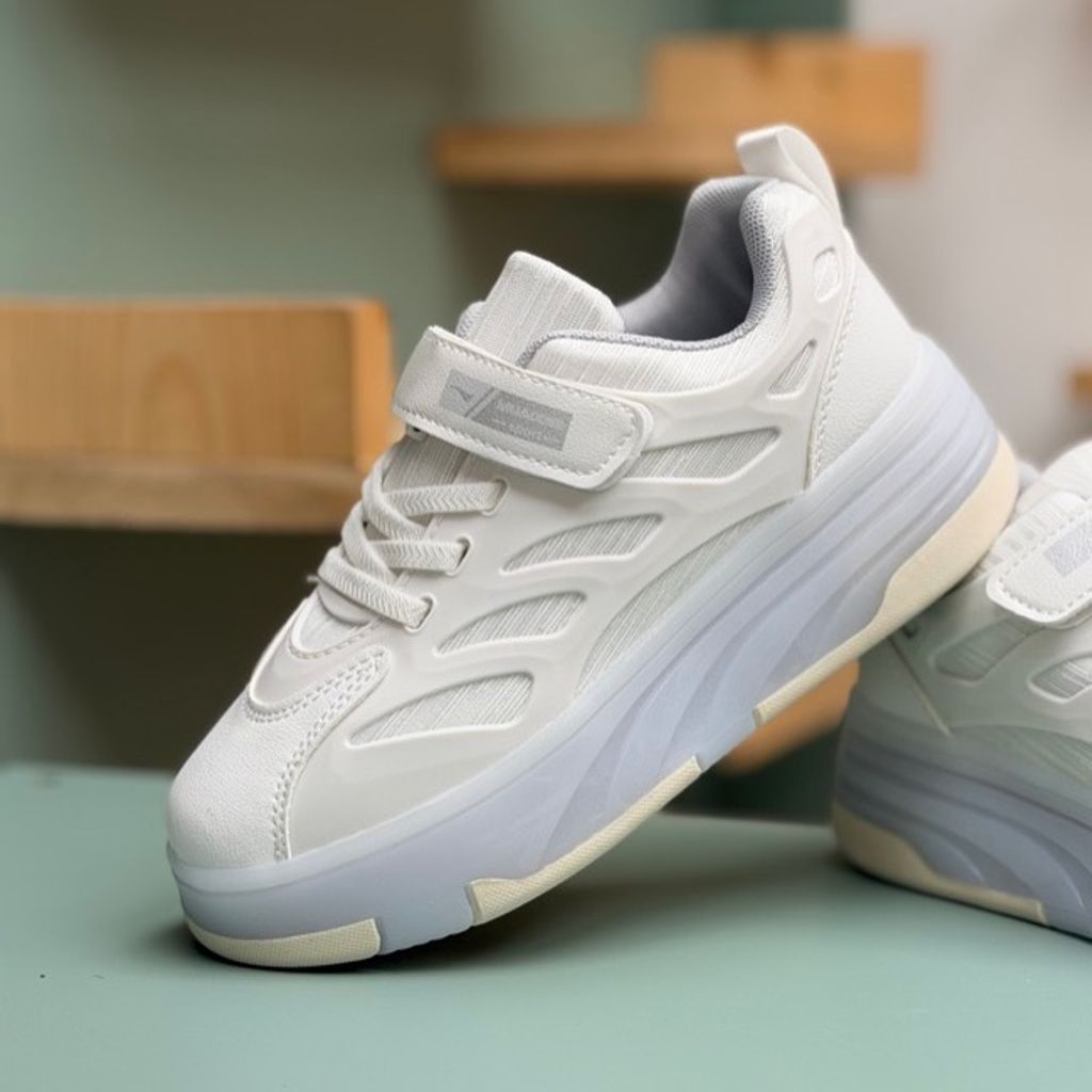 خرید اینترنتی قیمت کتونی بچگانه اسکیتی چراغدار چسبی از Kids کد 4080504