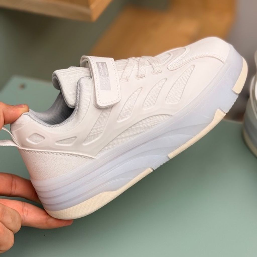 خرید اینترنتی قیمت کتونی بچگانه اسکیتی چراغدار چسبی از Kids کد 4080504