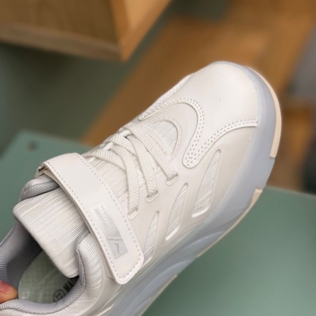 خرید اینترنتی قیمت کتونی بچگانه اسکیتی چراغدار چسبی از Kids کد 4080504