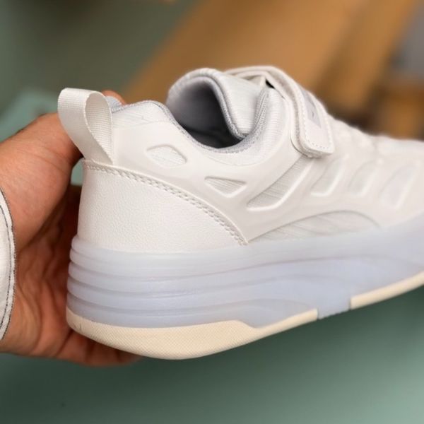 کتونی بچگانه اسکیتی چراغدار چسبی از Kids کد 4080504