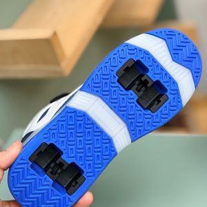 خرید اینترنتی قیمت کتونی بچگانه اسکیتی چراغدار چسبی از Kids کد 4080504