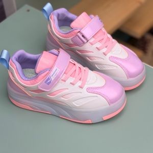 مشخصات کتونی بچگانه اسکیتی چراغدار چسبی از Kids کد 4080504