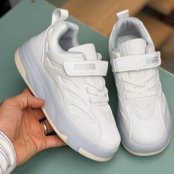 کتونی بچگانه اسکیتی چراغدار چسبی از Kids کد 4080504