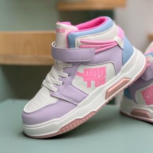 خرید انلاین کتونی بچگانه نیمساق طرح پشت بند از Kshoes کد 4080506