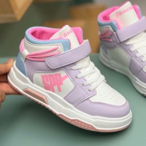 خرید آنلاین کتونی بچگانه نیمساق طرح پشت بند از Kshoes کد 4080506