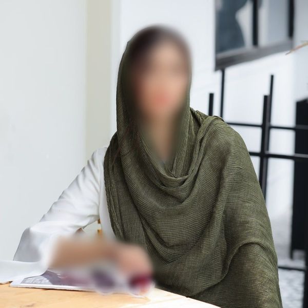 شال پلیسه برشکا دور ریش لمه دار با منگوله های ظریف