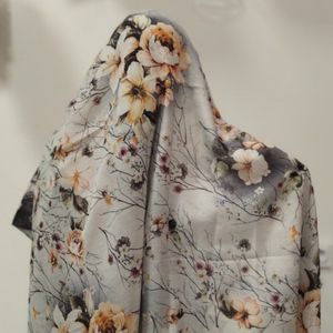 روسری نخی گلدار زنانه gl4i