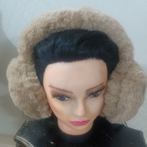 قیمت ارزان گوش گیر جذاب