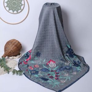 فروش اینترنتی روسری ابریشم ژاکارد دور دست دوز قواره 110 مجلسی