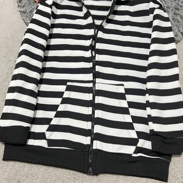 هودی جلو زیپ