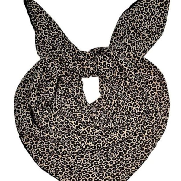 روسری نخ ژاکارد چهارفصل قواره 95 سانت