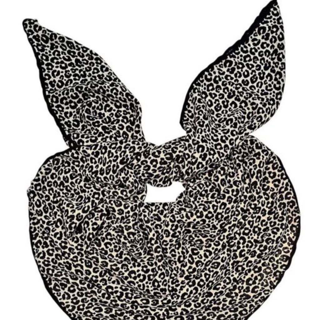 قیمت ارزان روسری نخ ژاکارد چهارفصل قواره 95 سانت