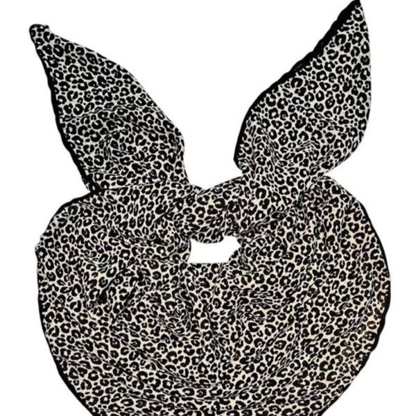 روسری نخ ژاکارد چهارفصل قواره 95 سانت