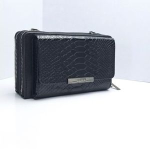 کیف پاسپورتی زنانه طرح کروکدیل