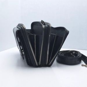 قیمت ارزان کیف پاسپورتی زنانه طرح آبشاری