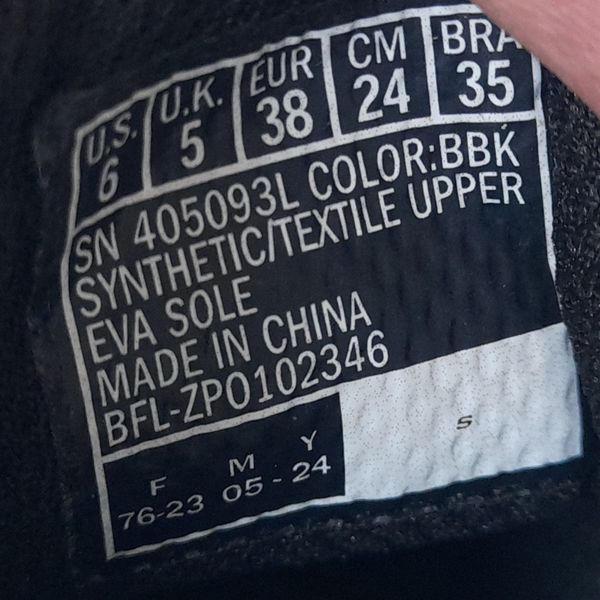 کفش رانینگ و پیاده روی زنانه اسکچرز Go Run 400 V2 اورجینال