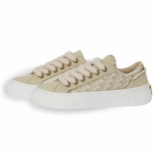 کتونی زنانه مدل دیور کرم